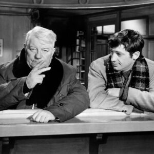 Affiche Gabin-Belmondo Comptoir en noir et blanc tirée du film Un Singe en Hiver, avec Jean Gabin et Jean-Paul Belmondo attablés dans un bar