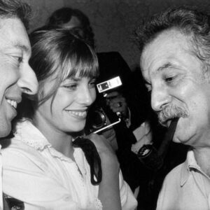BRSGA20 - 1654077 Affiche noir et blanc de gainsbourg, birkin souriant et brassens qui fui sa pipe